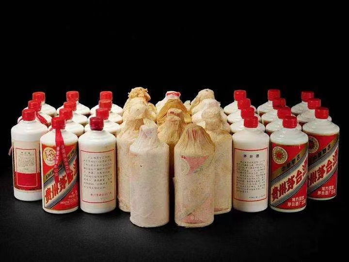 南票老酒回收上门哪里回收(附近上门回收茅台酒）?